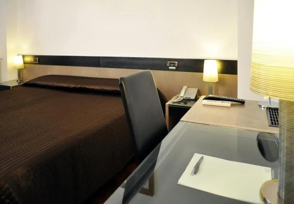 Easy Apartment Navigli 0*