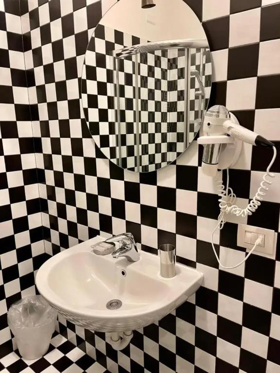 Easy Apartment Navigli 0*