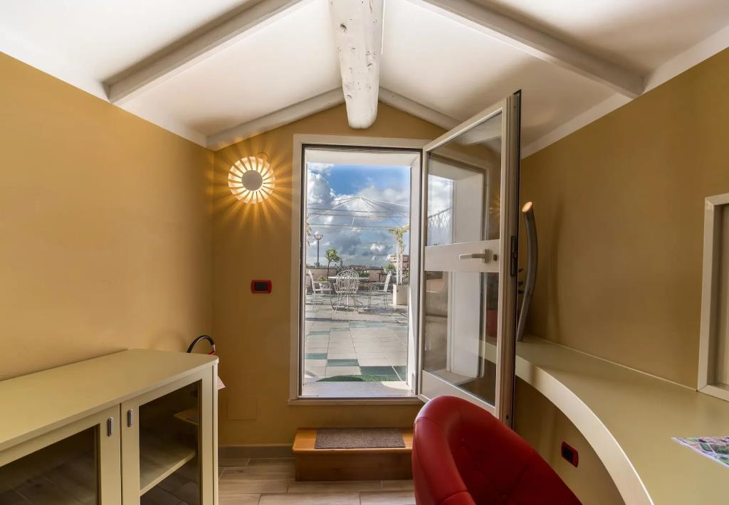 Fellini Hotel 3*