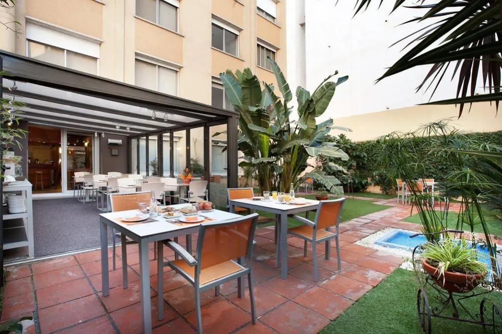 Aparthotel Silver 0*