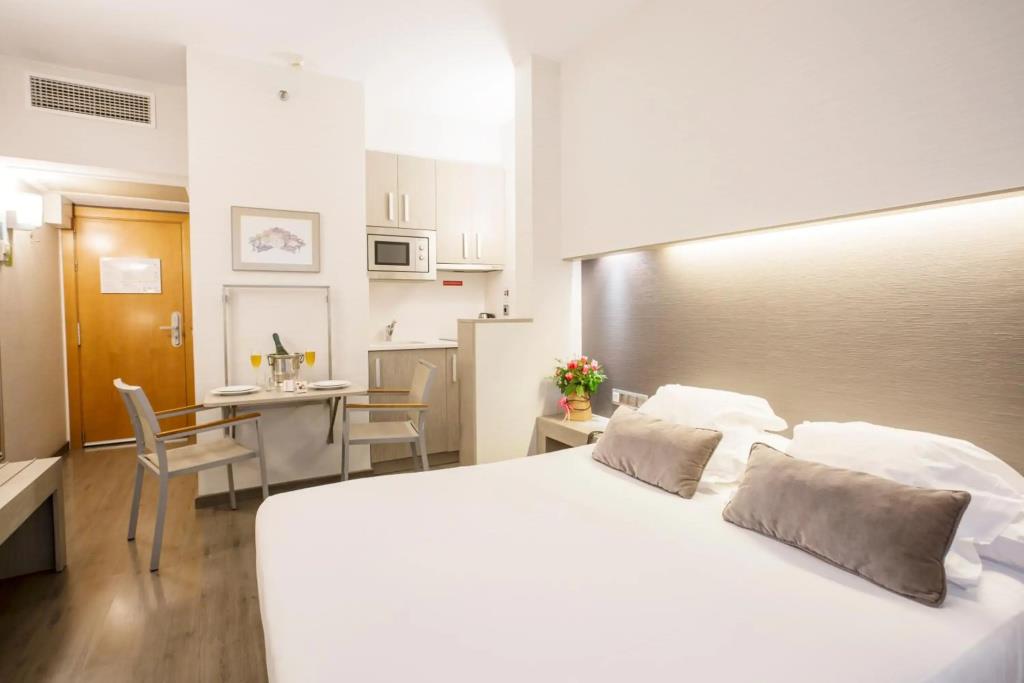 Aparthotel Silver 0*