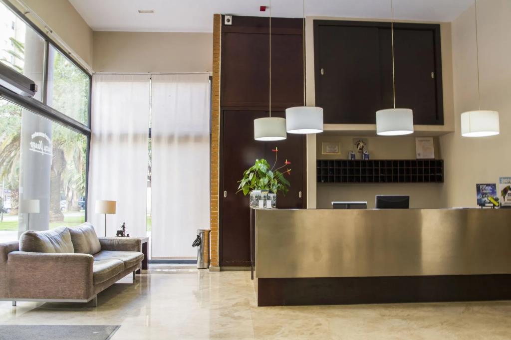 Apartamentos Plaza Picasso 0*