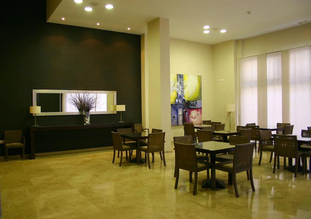 Apartamentos Plaza Picasso 0*