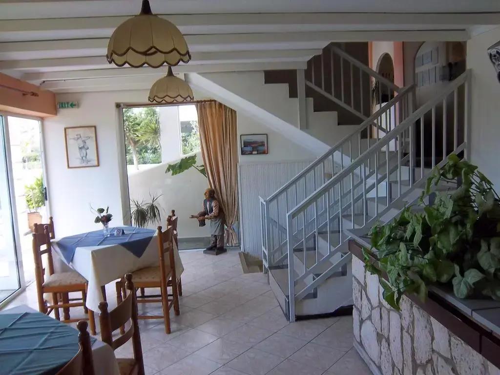 Parthenis Riviera Hotel 2*