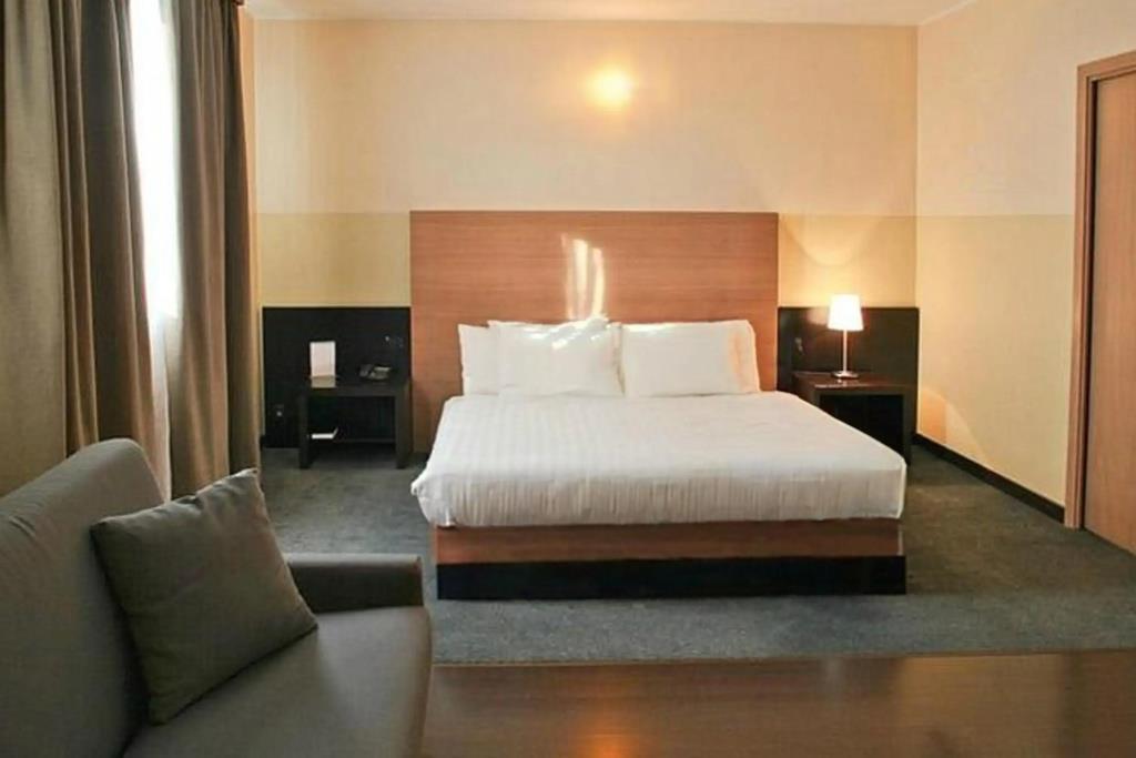 B&B Hotel Milano Cologno Studios 4*