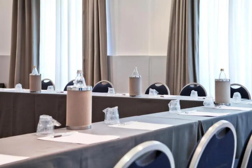 B&B Hotel Milano Cologno Studios 4*