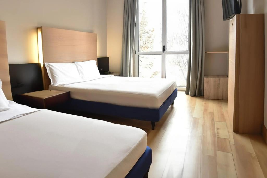 B&B Hotel Milano Cologno Studios 4*