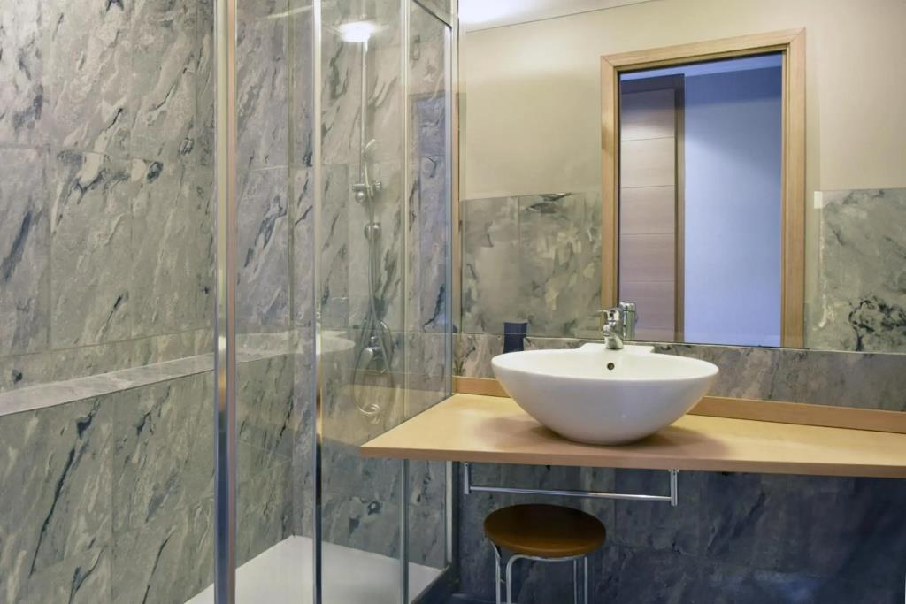 B&B Hotel Milano Cologno Studios 4*