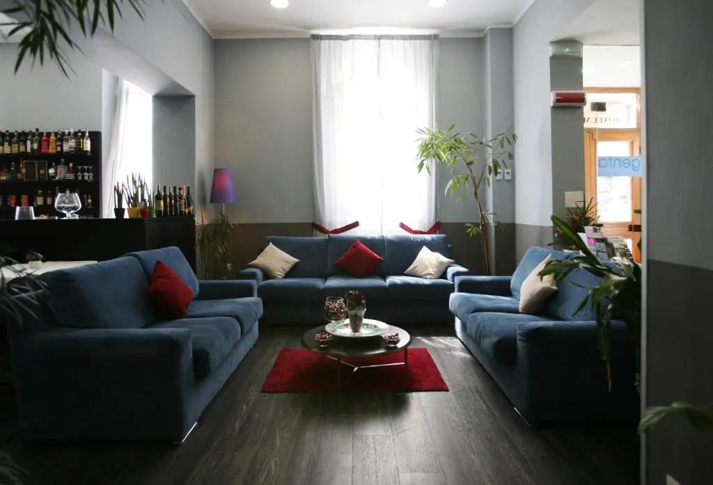 Hotel Magenta 3*