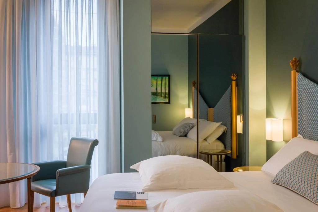 Hotel Spadari Al Duomo 4*