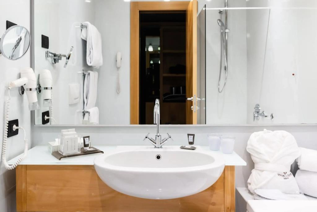 Hotel Spadari Al Duomo 4*