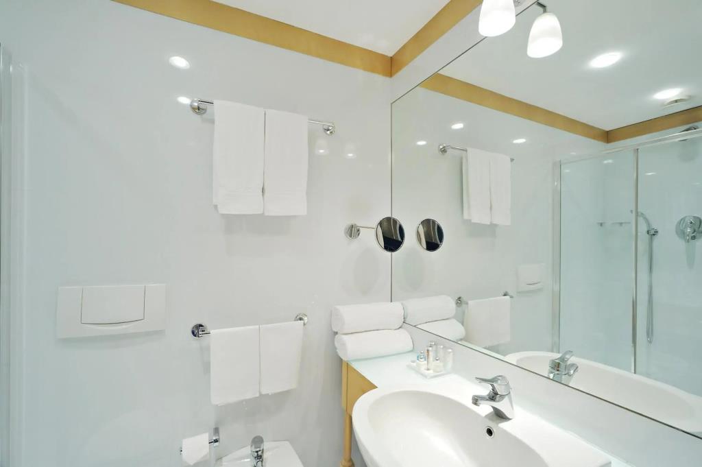 Hotel Spadari Al Duomo 4*