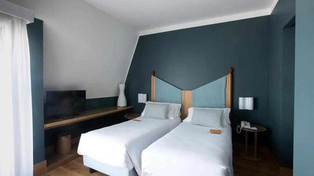 Hotel Spadari Al Duomo 4*