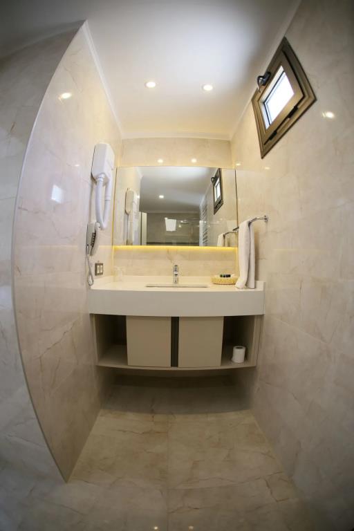 Spilos Hotel 4*