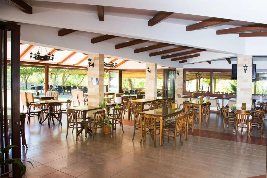 Spilos Hotel 4*