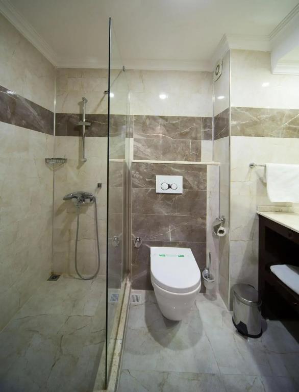 Spilos Hotel 4*
