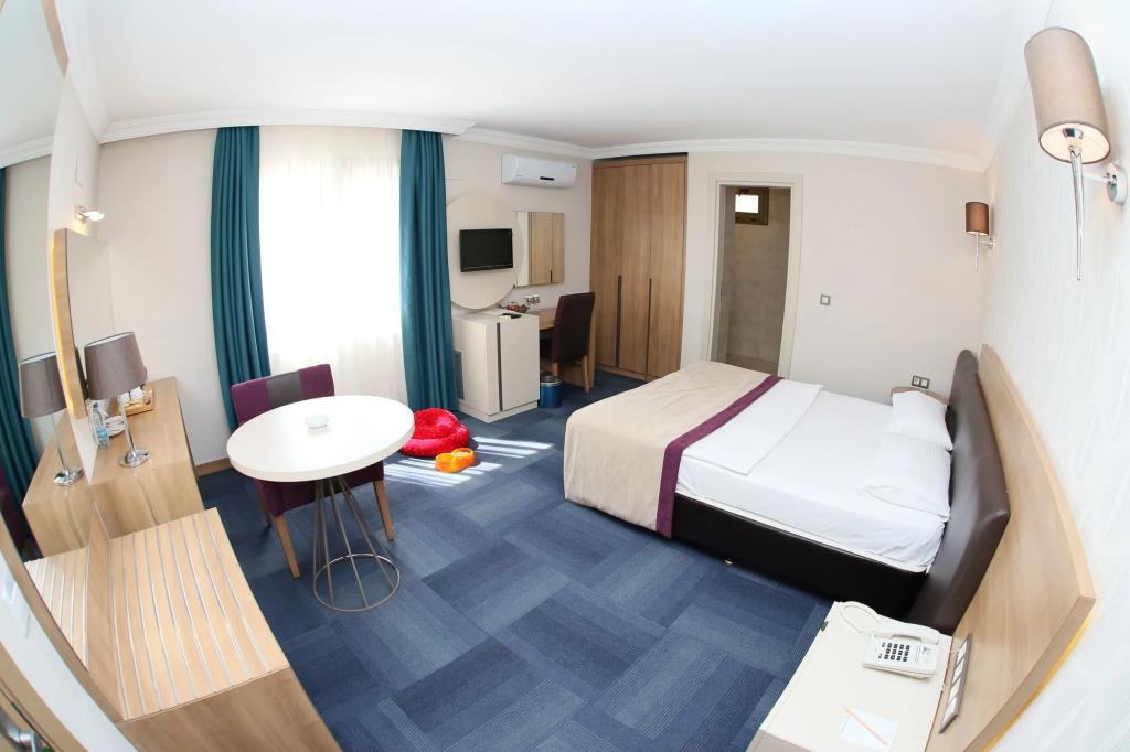 Spilos Hotel 4*