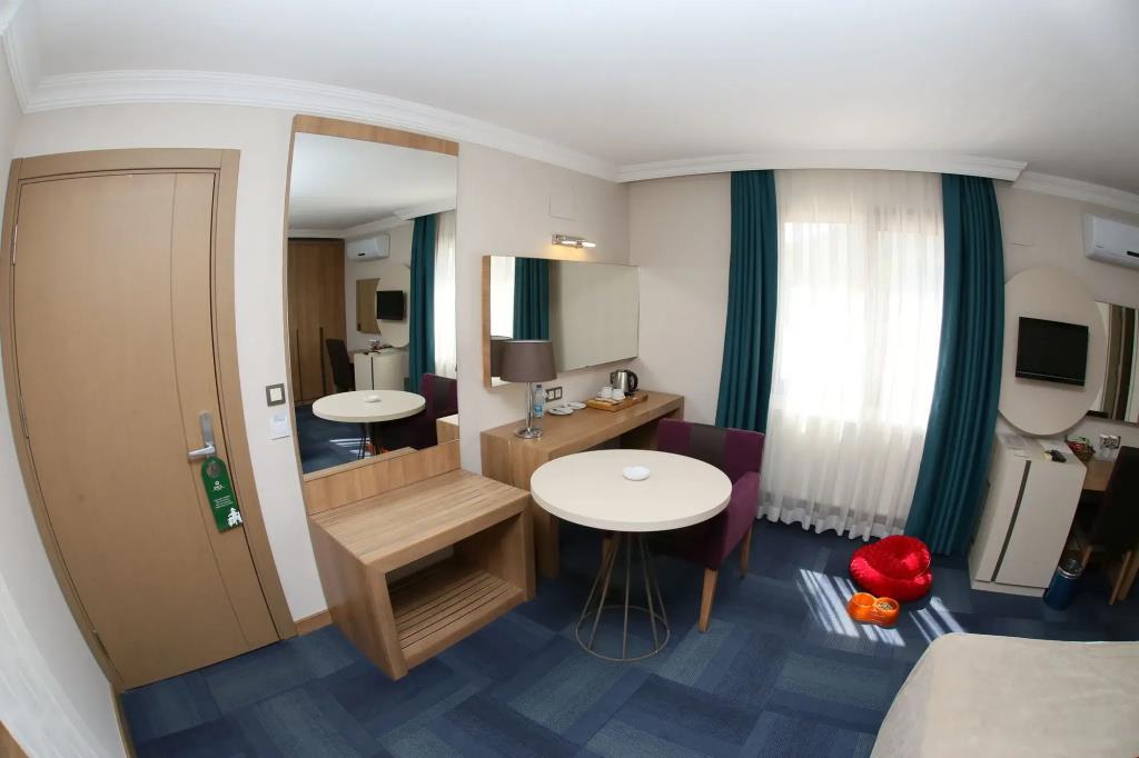 Spilos Hotel 4*