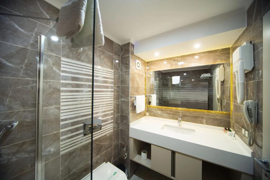 Spilos Hotel 4*