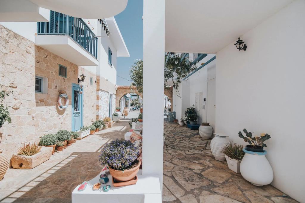 Saronis Hotel Agistri - Adults Only 1*