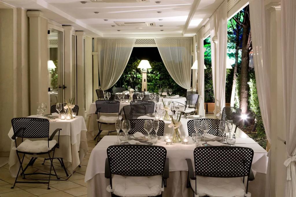 Suite Hotel Maestrale 4*