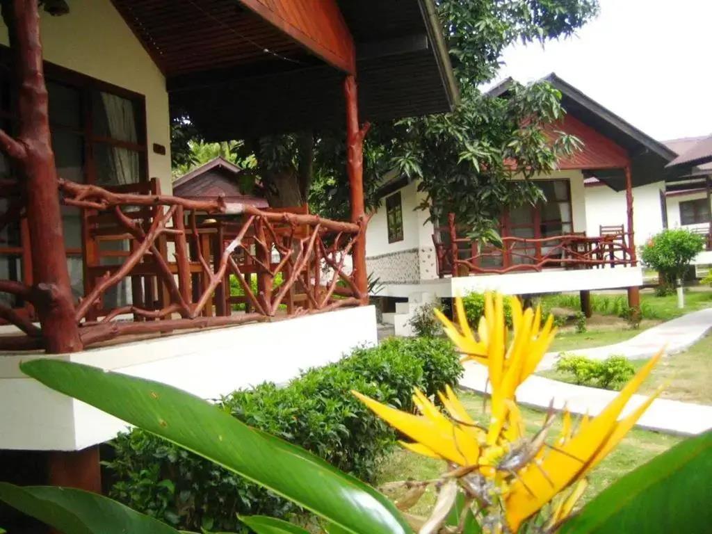 Sea Scene Resort 3*
