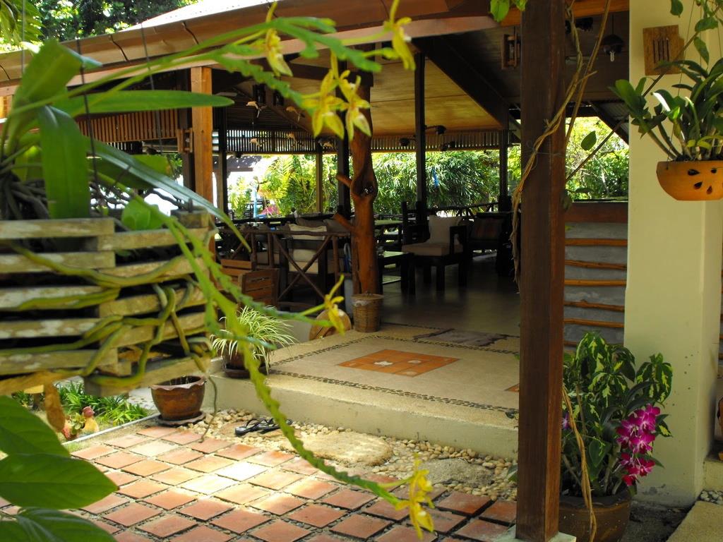 Sea Scene Resort 3*