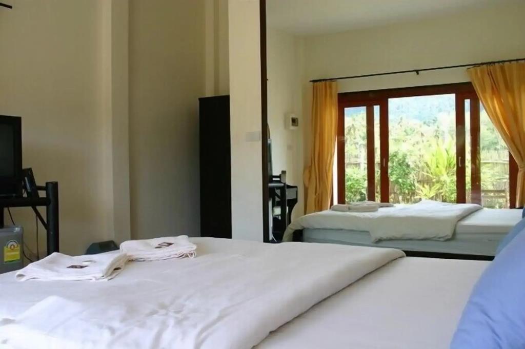 Naga Peak Resort 2*
