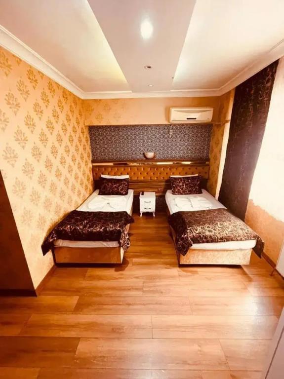 Meta Hotel 0*