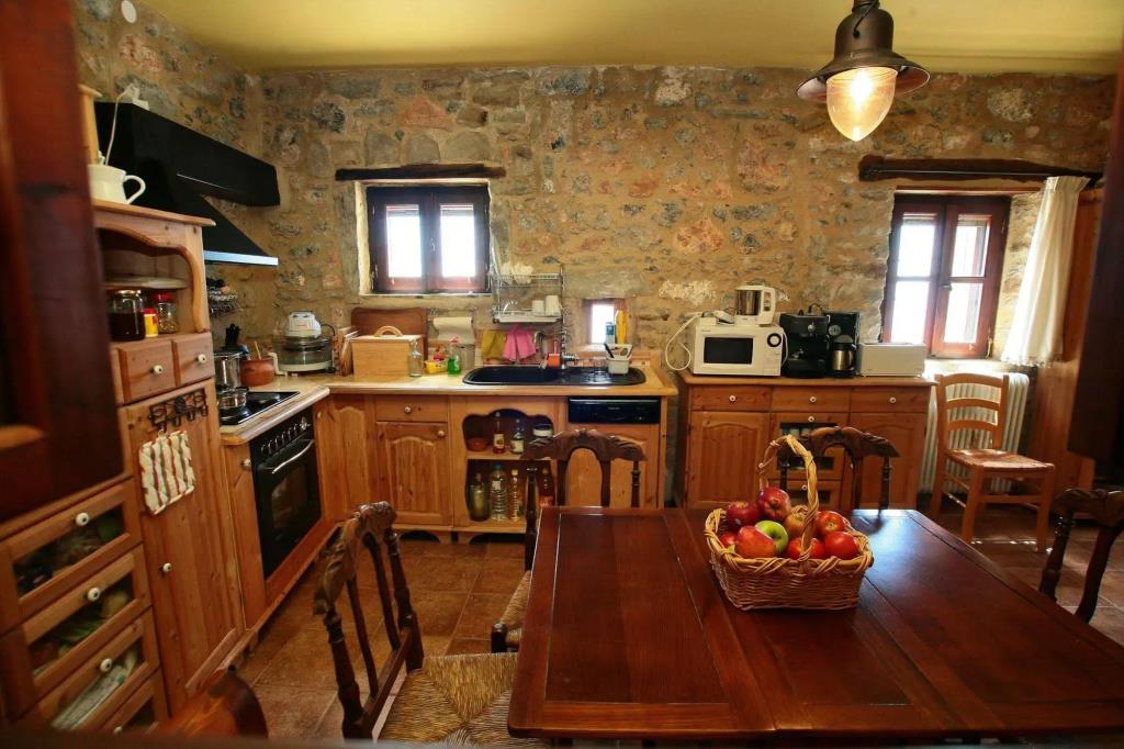 Dorovinis Country Houses 0*