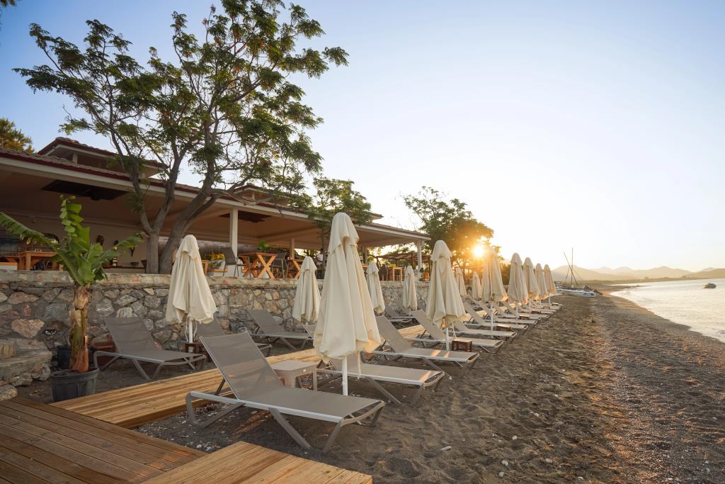 Dirik Surf & Beach Club Hotel 1*