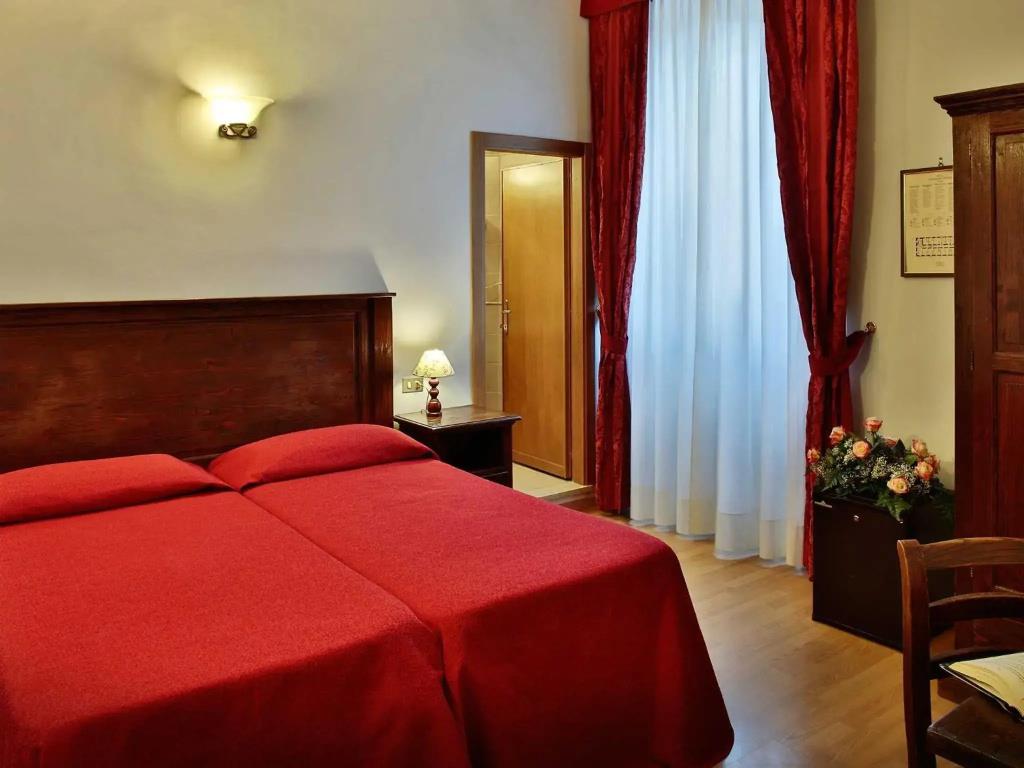 Windsor Savoia 3*