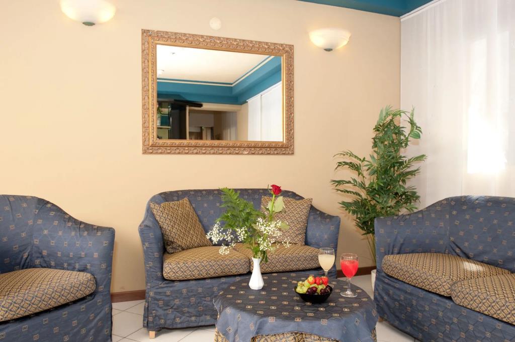 Hotel Augustus 3*