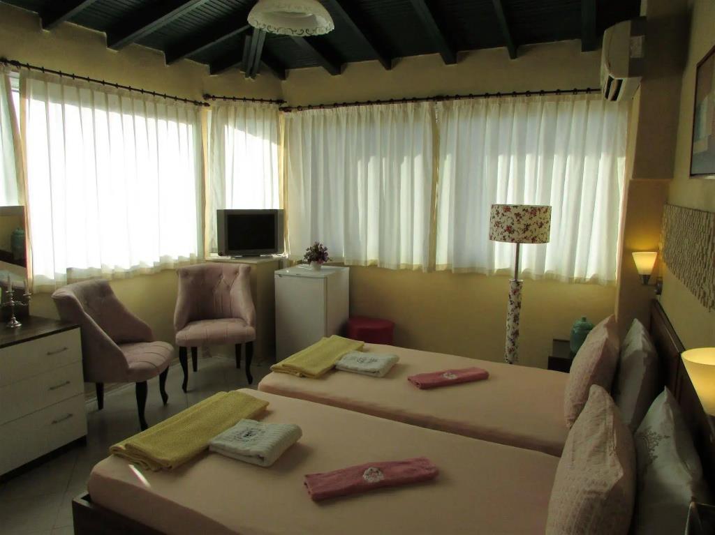 Tepe Hotel Alacat? 0*
