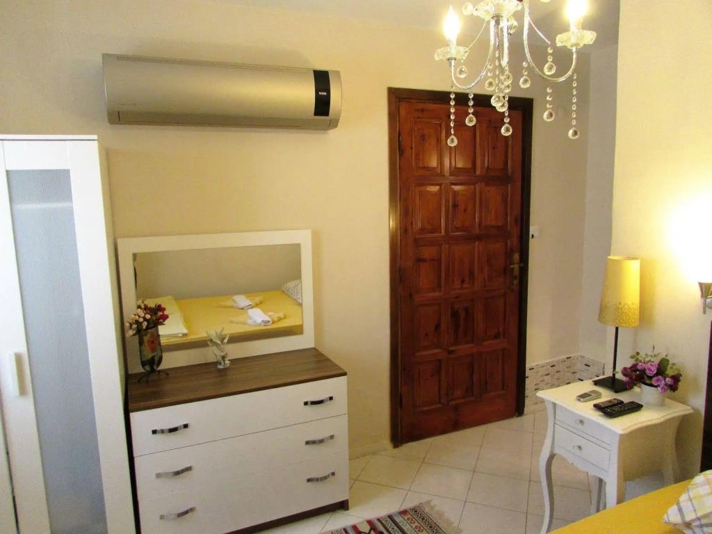 Tepe Hotel Alacat? 0*