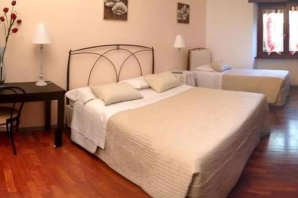 Casamore Rooms 0*