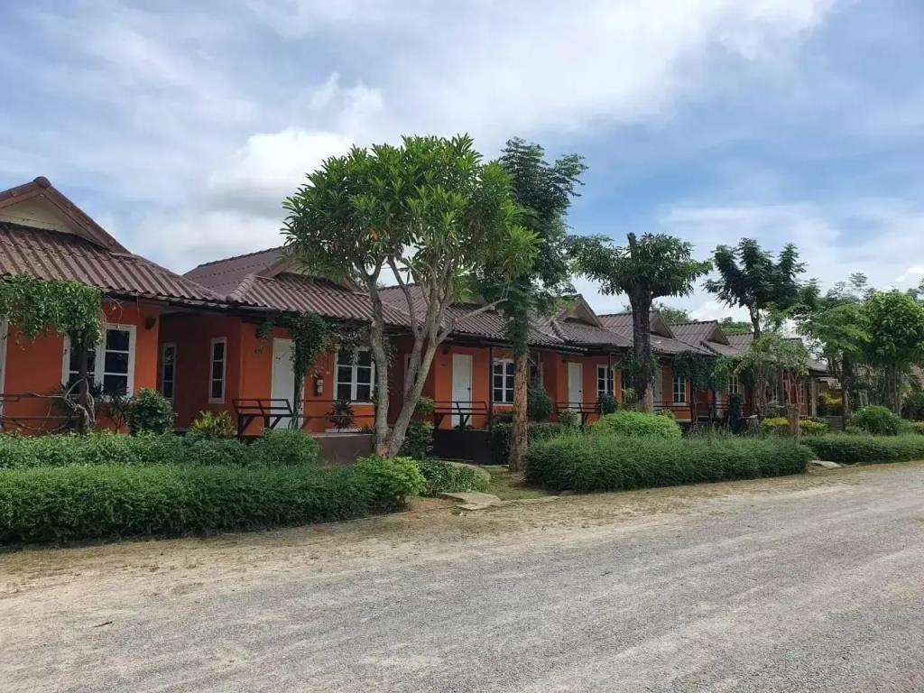 Suansiri Resort 3*
