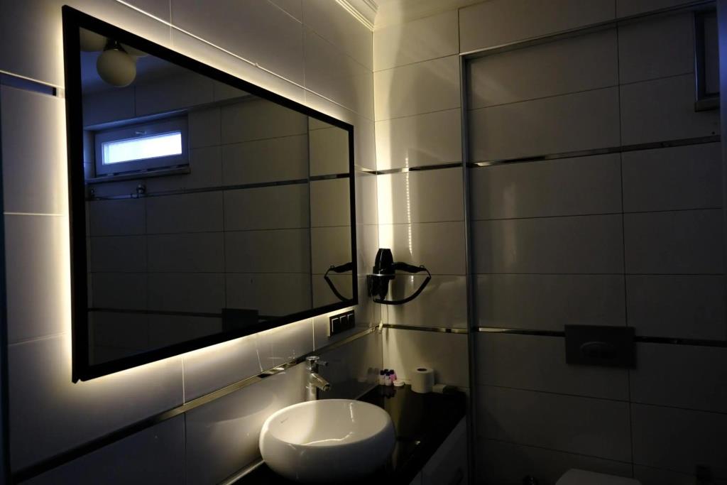 Esin Hotel 0*