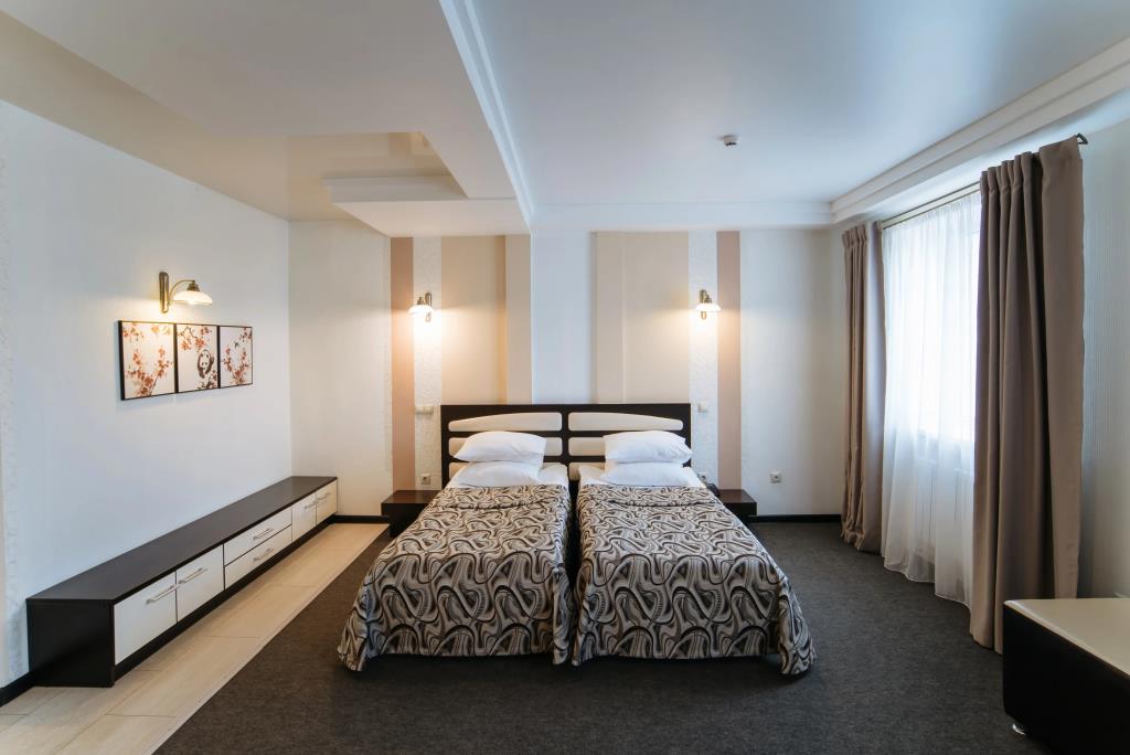 Chaplin Mini-Hotel 4*