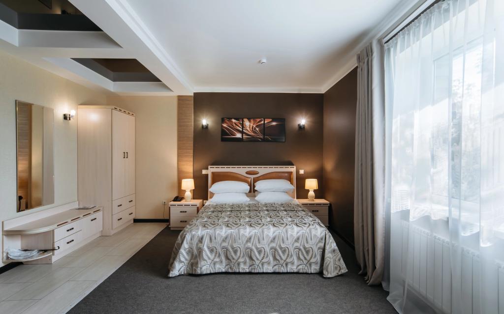 Chaplin Mini-Hotel 4*