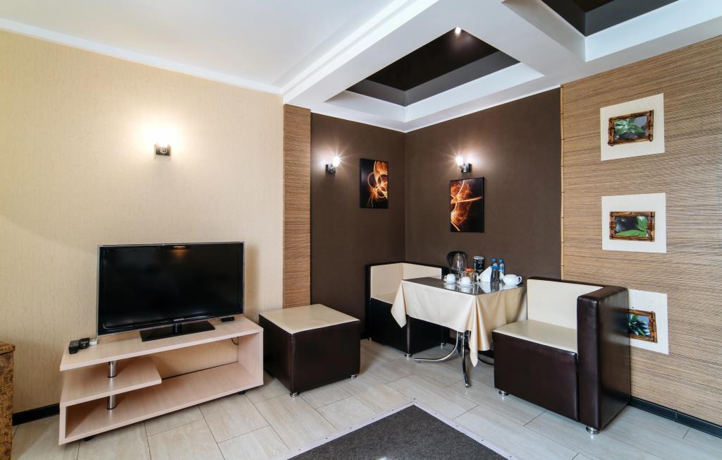 Chaplin Mini-Hotel 4*