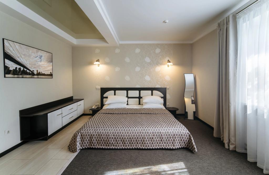 Chaplin Mini-Hotel 4*