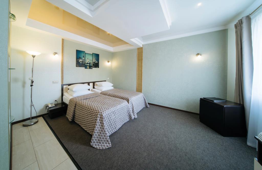 Chaplin Mini-Hotel 4*