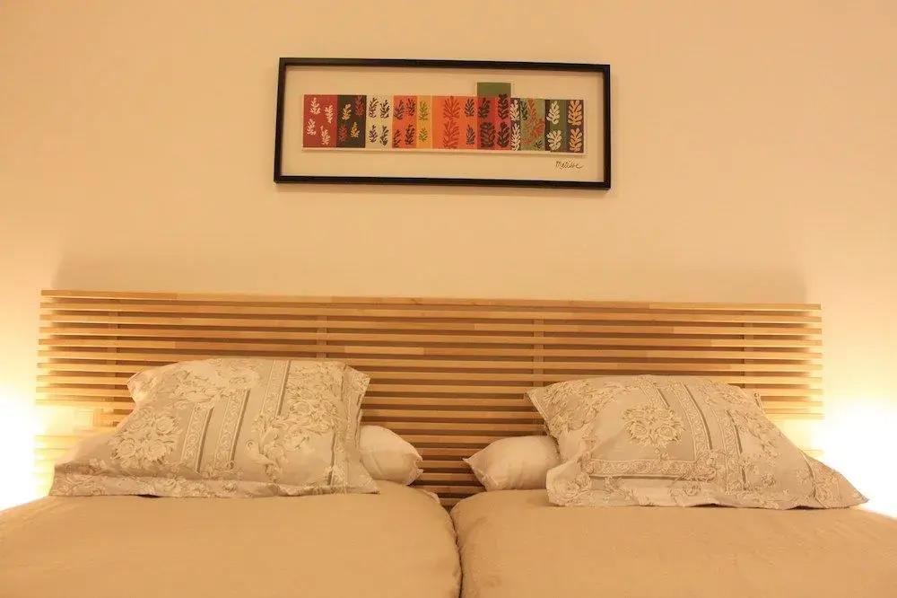 Debambu Apartments 0*