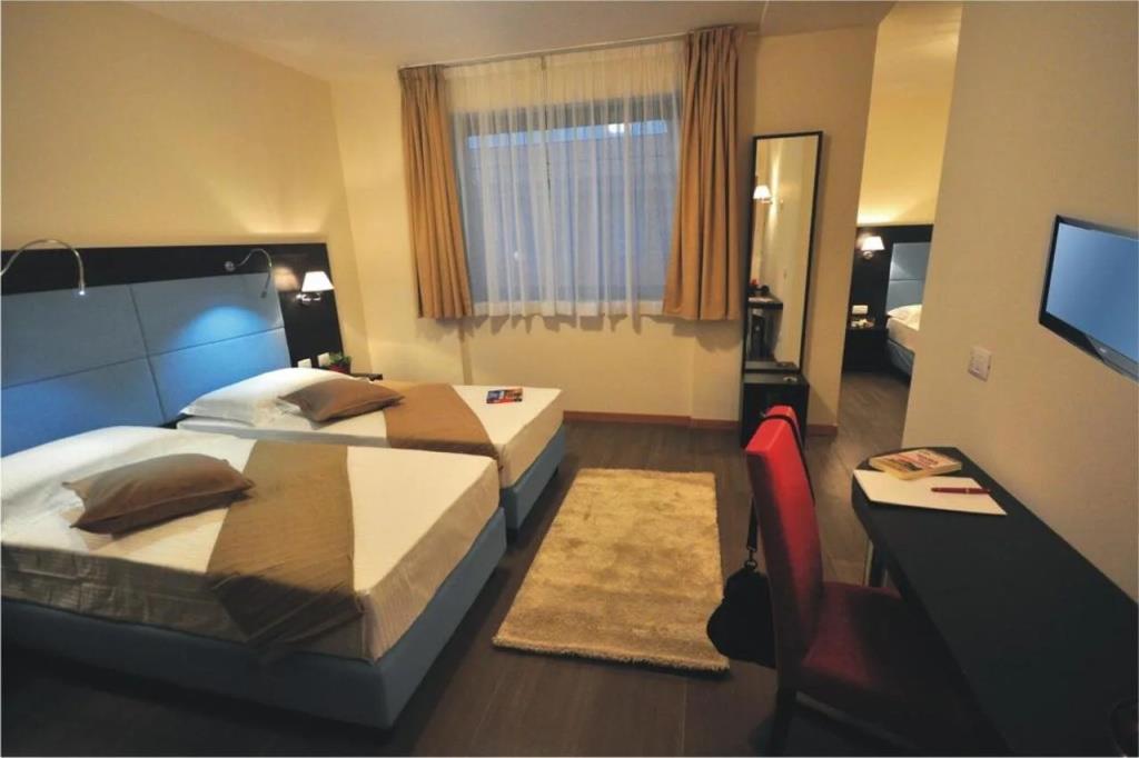 325 Tor Vergata Hotel 3*