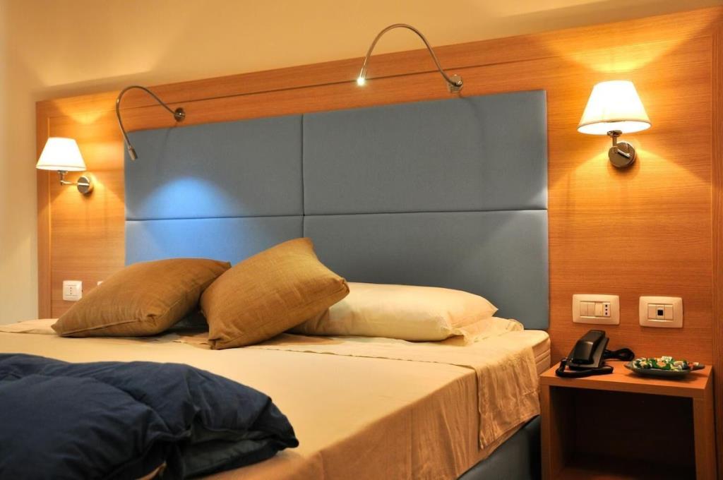 325 Tor Vergata Hotel 3*