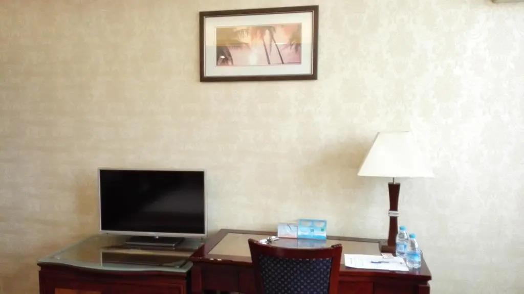 Zhenxing Hotel 2*