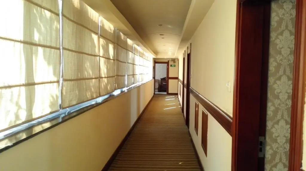 Zhenxing Hotel 2*