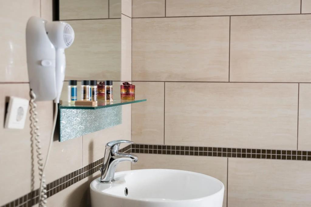 Areti Suites 0*