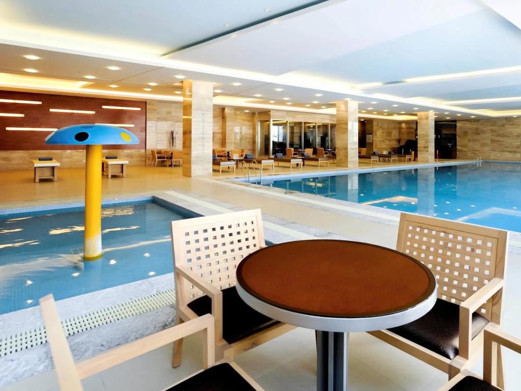 Pullman Linyi Lushang 4*